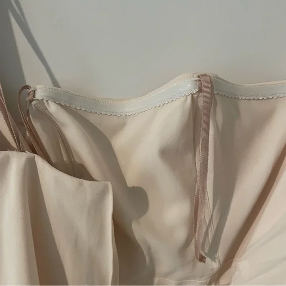 Fame and Partners Cream Gown Off the Shoulder Fitted Waist Size M High Slit - Picture 14 of 16